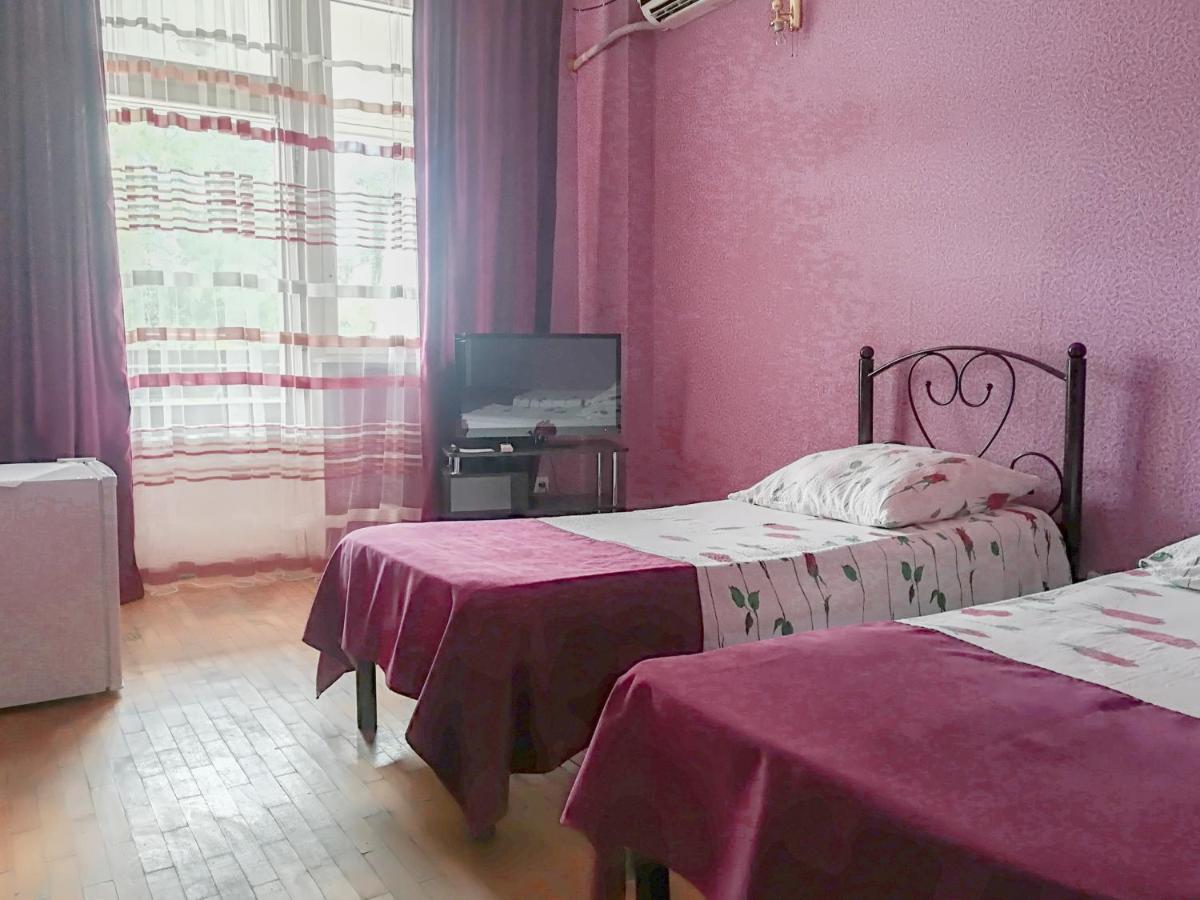 Гостиница Ива Gagra Exterior photo