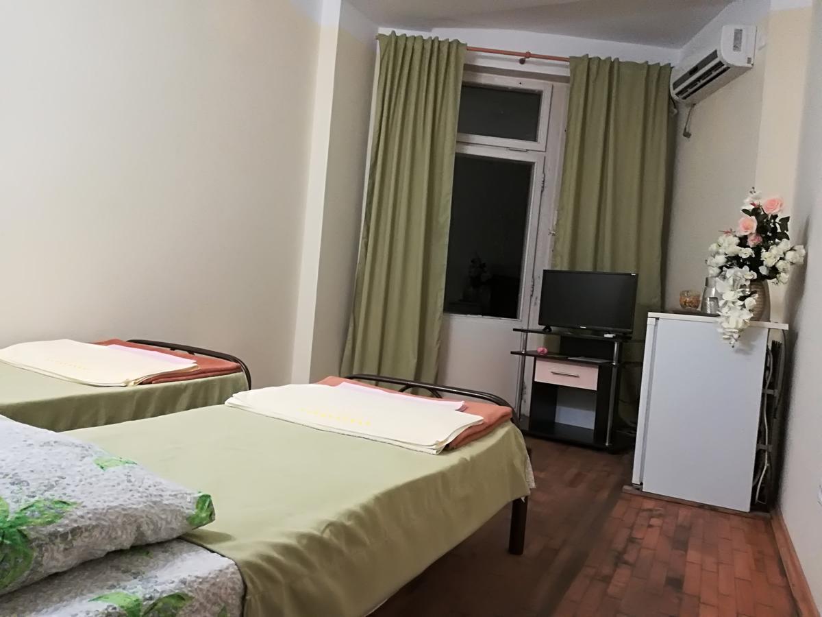Гостиница Ива Gagra Exterior photo